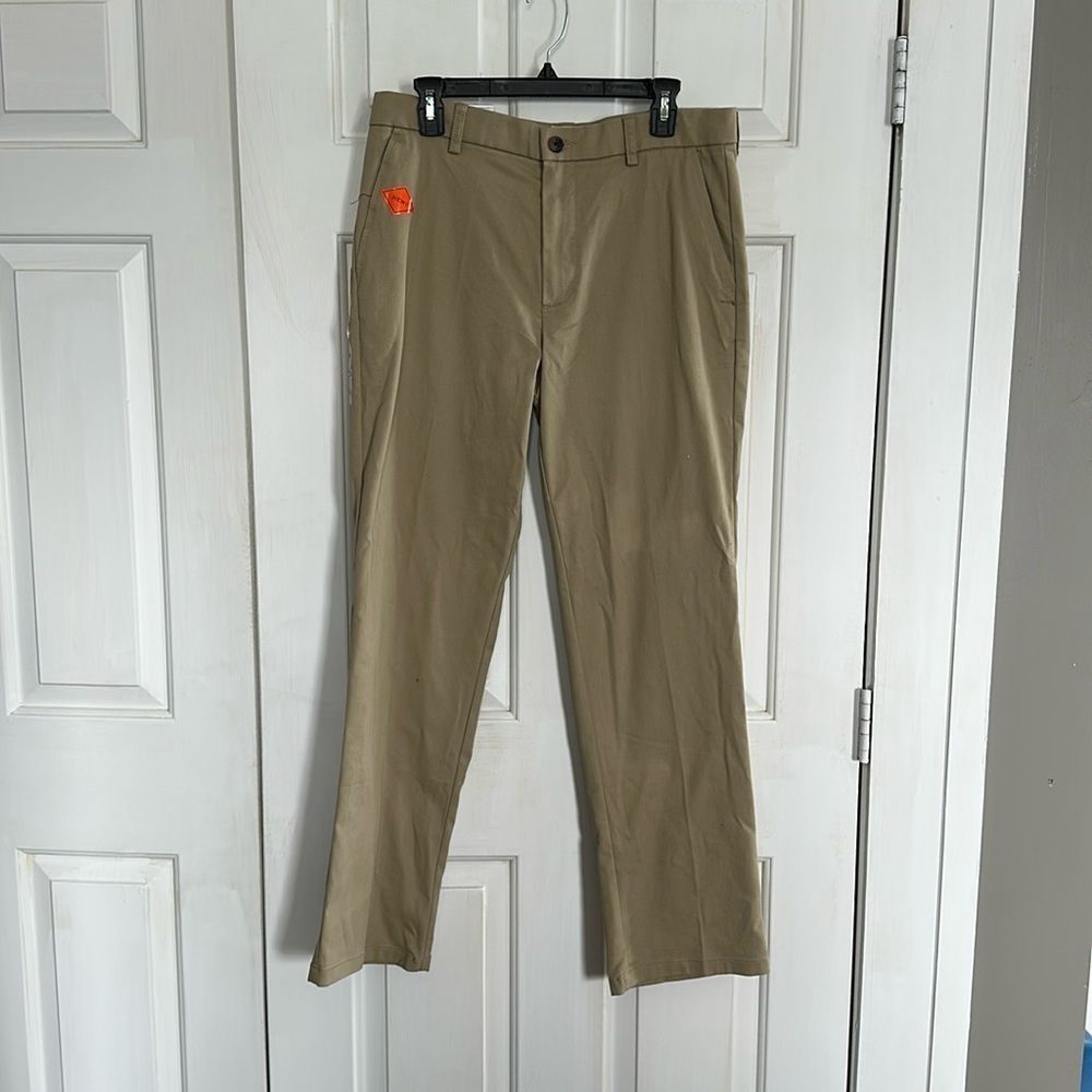 NWT Men’s St Johns Bay Kahki Pant size 32x32